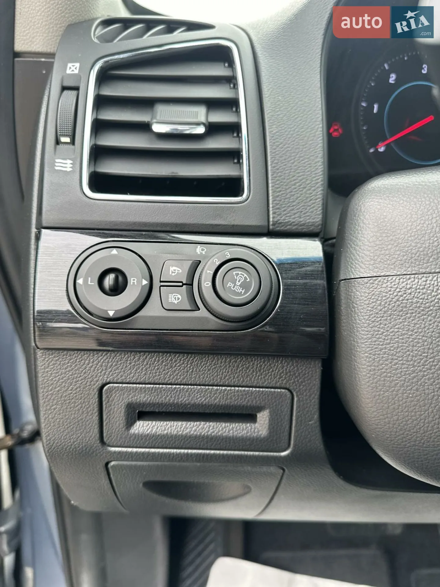 2012 Chevrolet Captiva - мініатюра 29