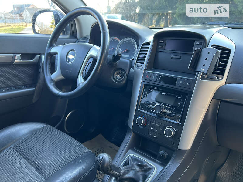 Внедорожник / Кроссовер Chevrolet Captiva 2009 в Луцке