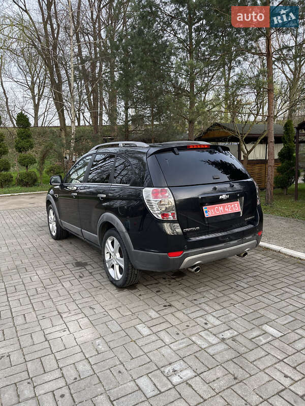 Позашляховик / Кросовер Chevrolet Captiva 2011 в Дрогобичі