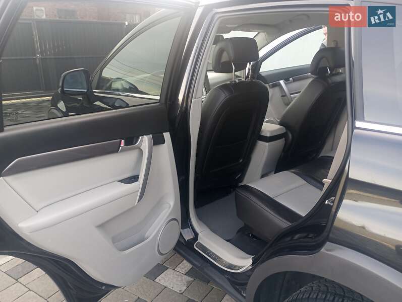Позашляховик / Кросовер Chevrolet Captiva 2011 в Дрогобичі