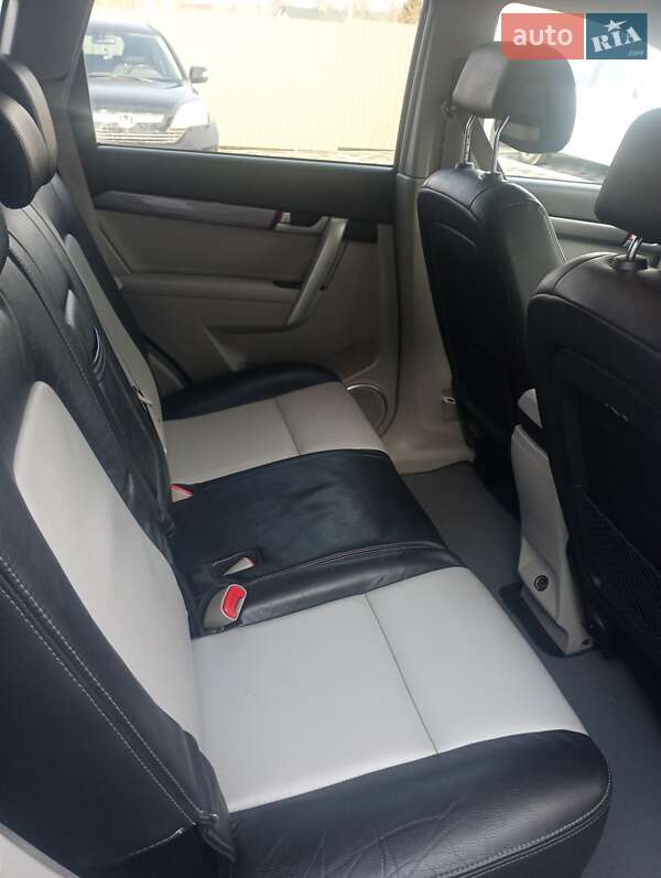 Позашляховик / Кросовер Chevrolet Captiva 2011 в Дрогобичі
