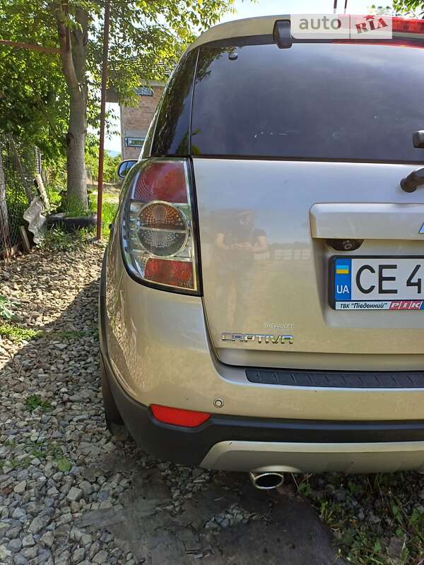 Позашляховик / Кросовер Chevrolet Captiva 2012 в Чернівцях