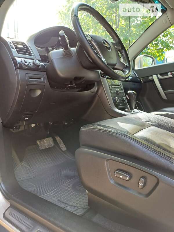 Позашляховик / Кросовер Chevrolet Captiva 2012 в Чернівцях