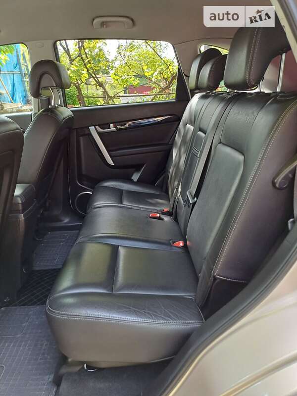 Позашляховик / Кросовер Chevrolet Captiva 2012 в Чернівцях
