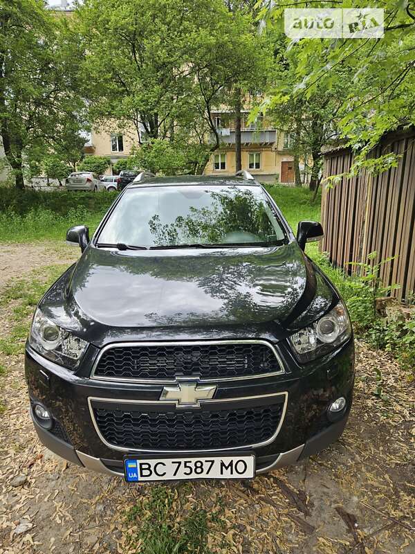 Позашляховик / Кросовер Chevrolet Captiva 2012 в Львові