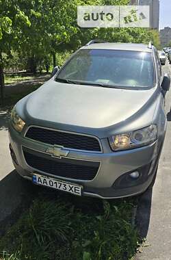Позашляховик / Кросовер Chevrolet Captiva 2014 в Києві
