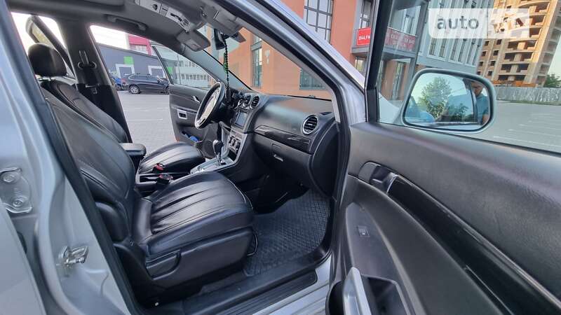 Позашляховик / Кросовер Chevrolet Captiva 2014 в Львові