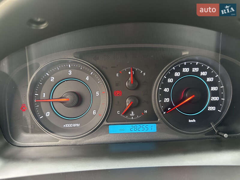 Внедорожник / Кроссовер Chevrolet Captiva 2011 в Хмельницком