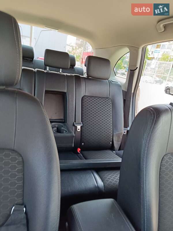 Внедорожник / Кроссовер Chevrolet Captiva 2015 в Киеве