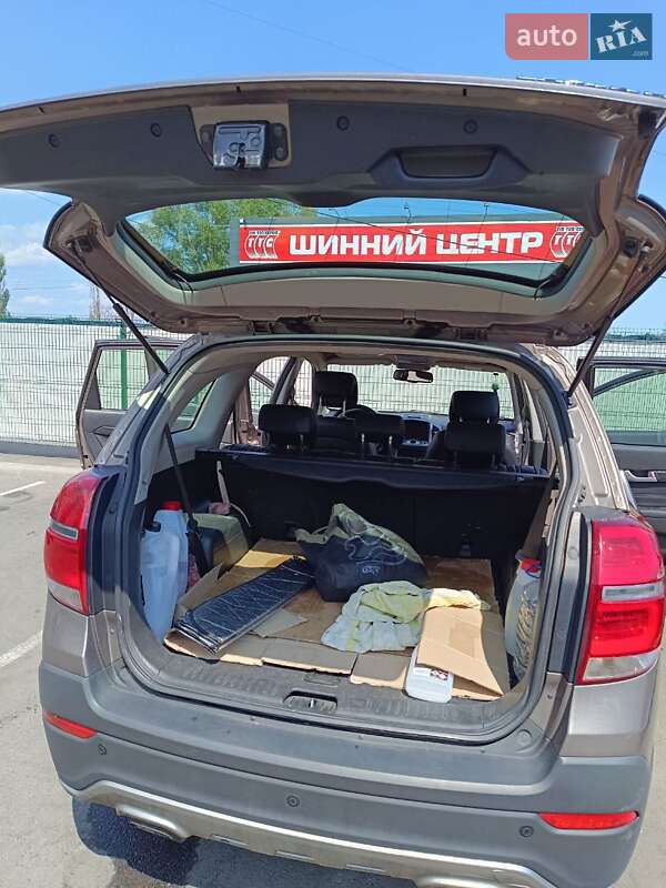 Внедорожник / Кроссовер Chevrolet Captiva 2015 в Киеве