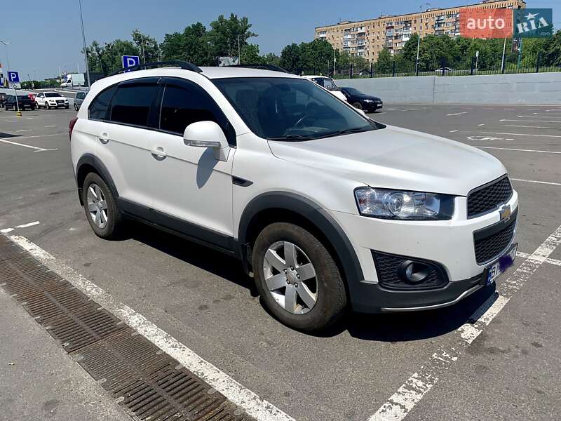 Внедорожник / Кроссовер Chevrolet Captiva 2014 в Полтаве