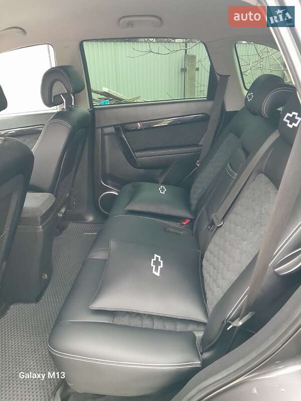 Внедорожник / Кроссовер Chevrolet Captiva 2013 в Черновцах