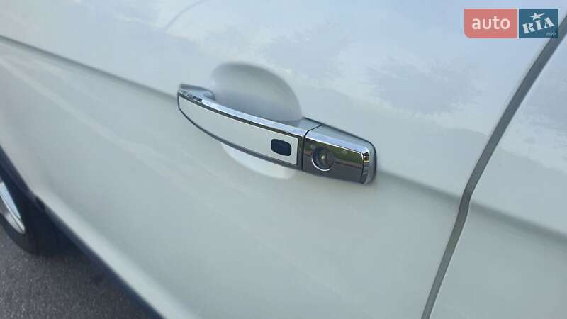 Внедорожник / Кроссовер Chevrolet Captiva 2013 в Киеве