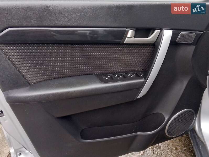 Внедорожник / Кроссовер Chevrolet Captiva 2011 в Борщеве