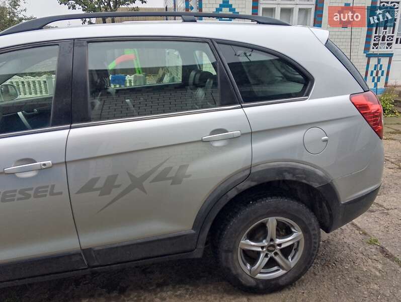 Внедорожник / Кроссовер Chevrolet Captiva 2011 в Борщеве