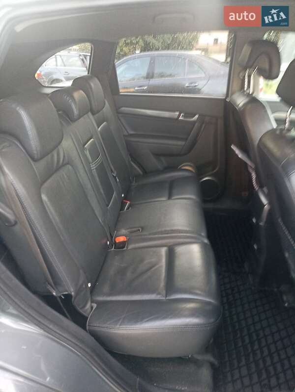 Позашляховик / Кросовер Chevrolet Captiva 2010 в Луцьку