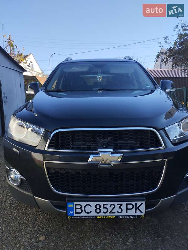 Позашляховик / Кросовер Chevrolet Captiva 2011 в Стрию