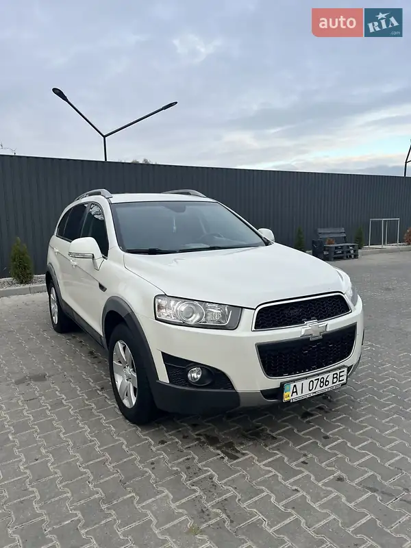 Внедорожник / Кроссовер Chevrolet Captiva 2011 в 
