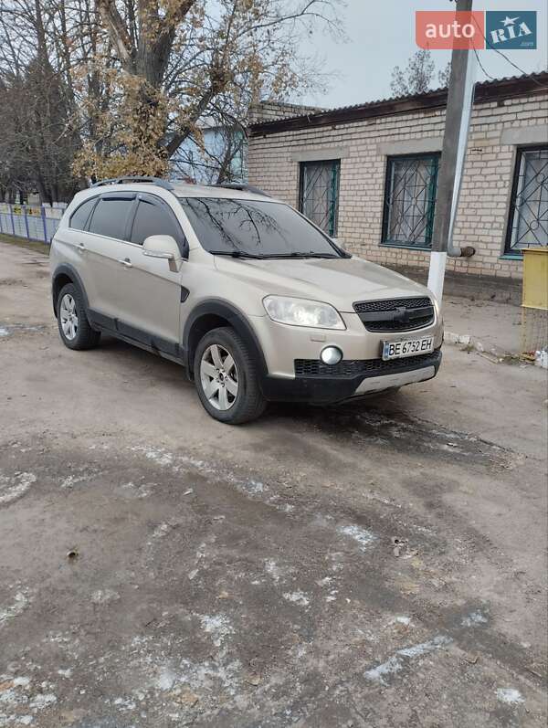 Внедорожник / Кроссовер Chevrolet Captiva 2008 в Николаеве