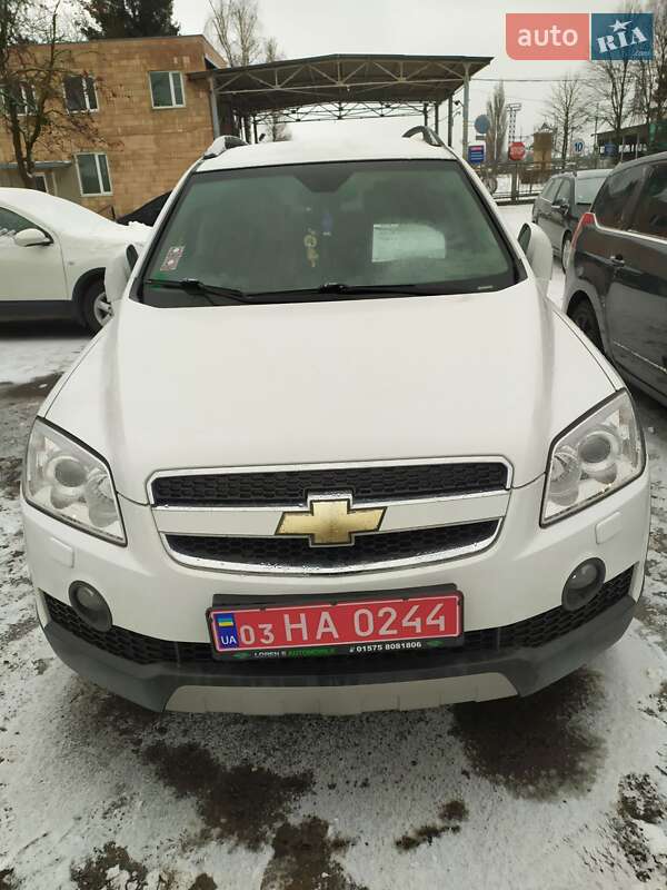 Позашляховик / Кросовер Chevrolet Captiva 2010 в Луцьку