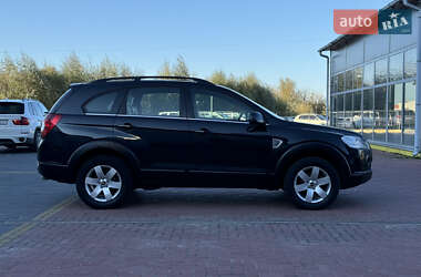 Внедорожник / Кроссовер Chevrolet Captiva 2010 в Ровно