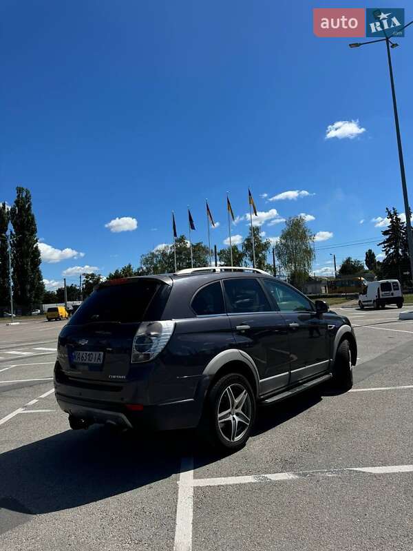 Внедорожник / Кроссовер Chevrolet Captiva 2012 в Киеве