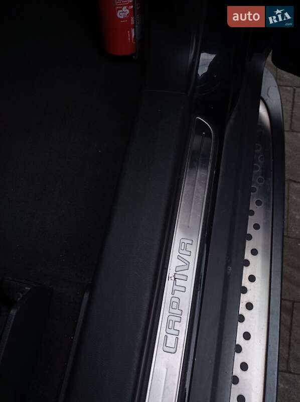 Позашляховик / Кросовер Chevrolet Captiva 2013 в Львові