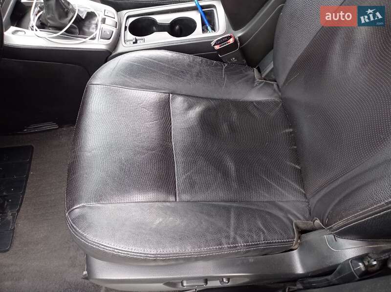 Позашляховик / Кросовер Chevrolet Captiva 2013 в Львові
