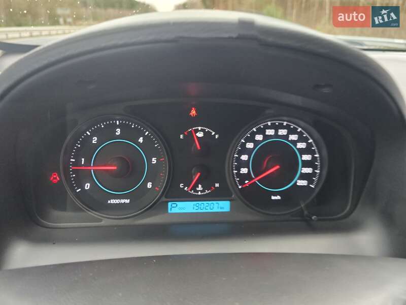 Внедорожник / Кроссовер Chevrolet Captiva 2012 в Ковеле