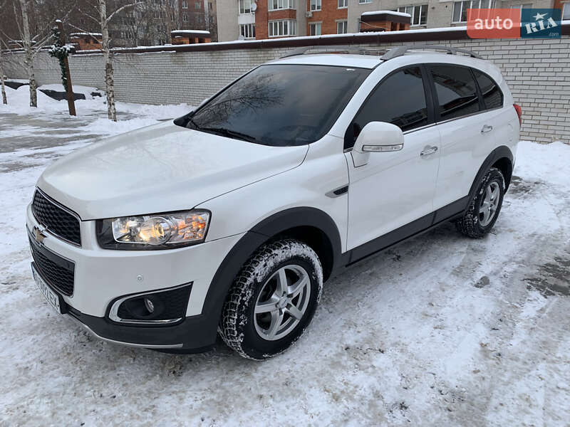 Позашляховик / Кросовер Chevrolet Captiva 2015 в Тернополі