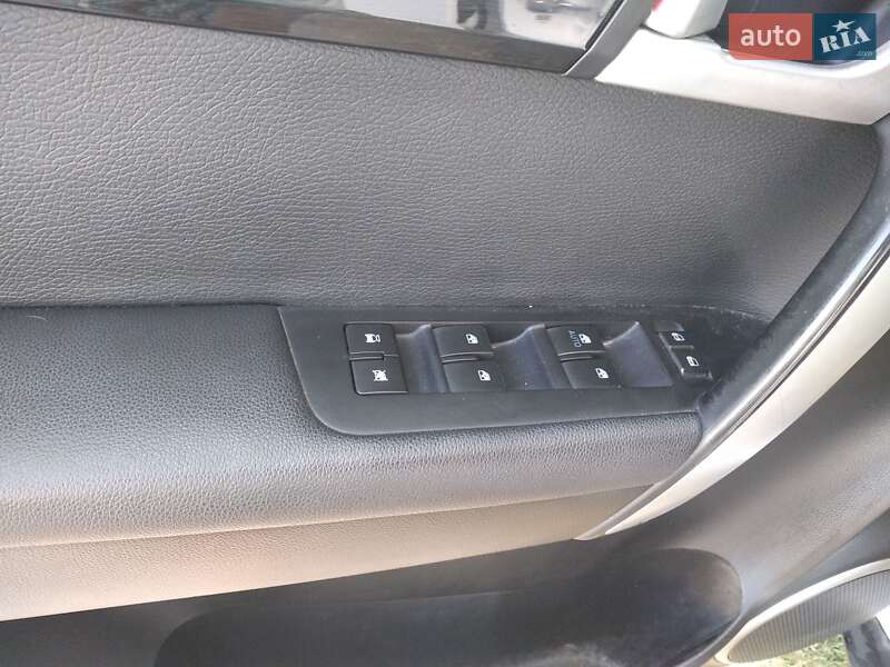 Внедорожник / Кроссовер Chevrolet Captiva 2013 в Тернополе