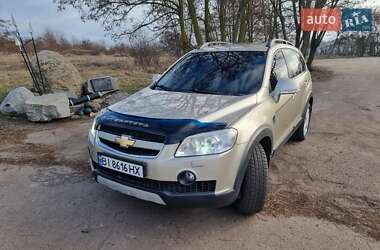 Позашляховик / Кросовер Chevrolet Captiva 2008 в Лубнах