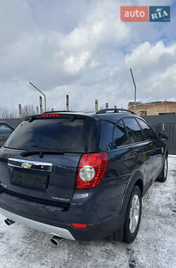Внедорожник / Кроссовер Chevrolet Captiva 2008 в 