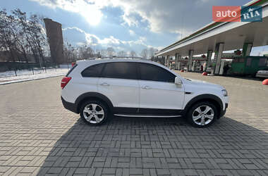 Позашляховик / Кросовер Chevrolet Captiva 2014 в 