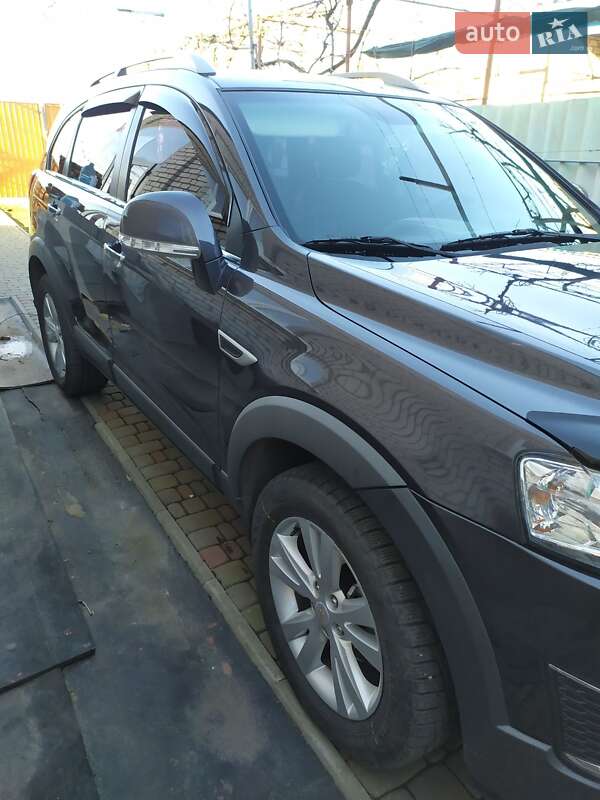 Внедорожник / Кроссовер Chevrolet Captiva 2015 в Широкой Даче