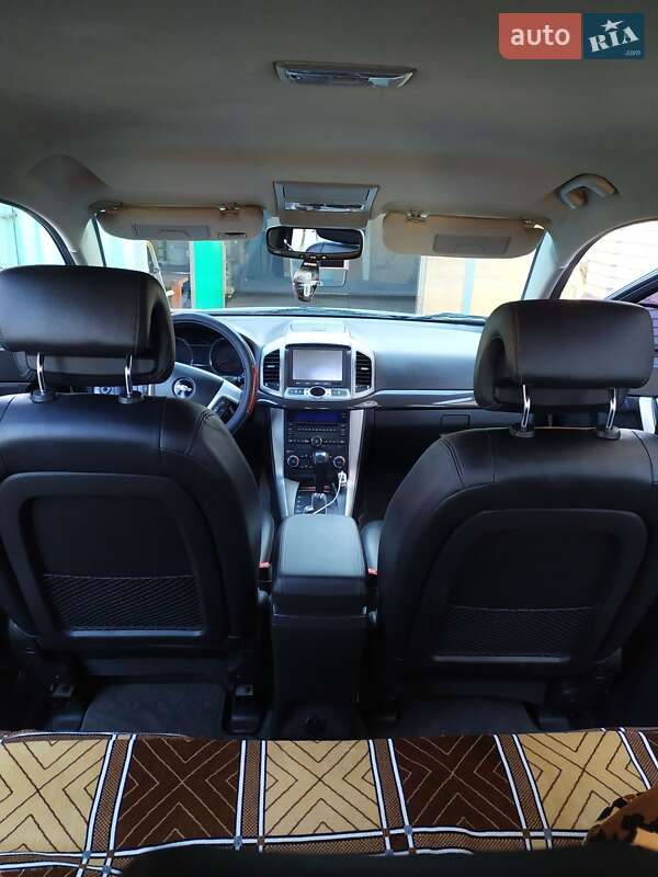 Внедорожник / Кроссовер Chevrolet Captiva 2015 в Широкой Даче