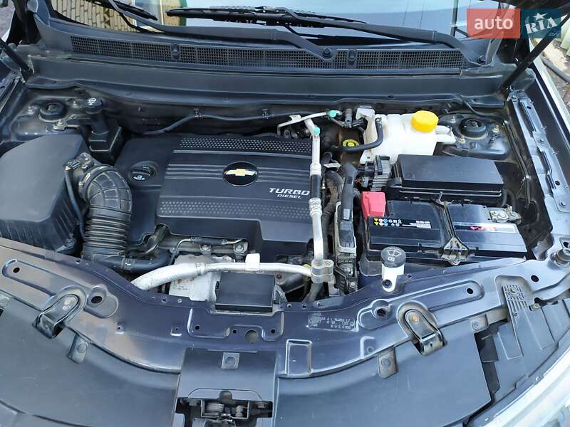 Внедорожник / Кроссовер Chevrolet Captiva 2015 в Широкой Даче