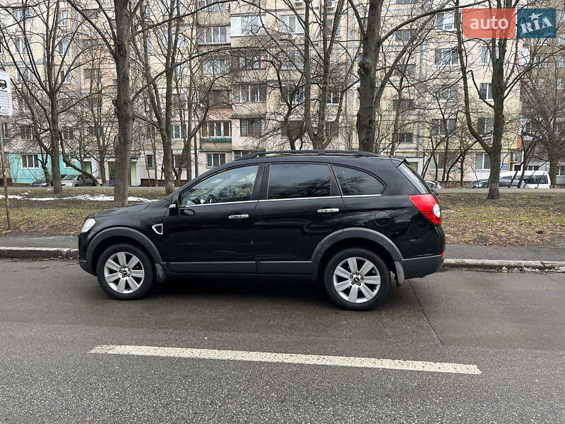 Внедорожник / Кроссовер Chevrolet Captiva 2008 в Киеве