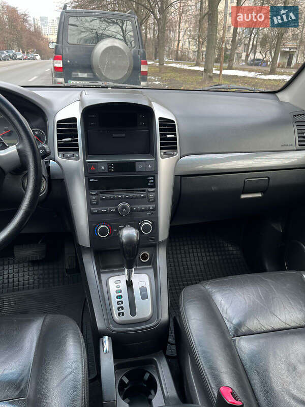 Внедорожник / Кроссовер Chevrolet Captiva 2008 в Киеве