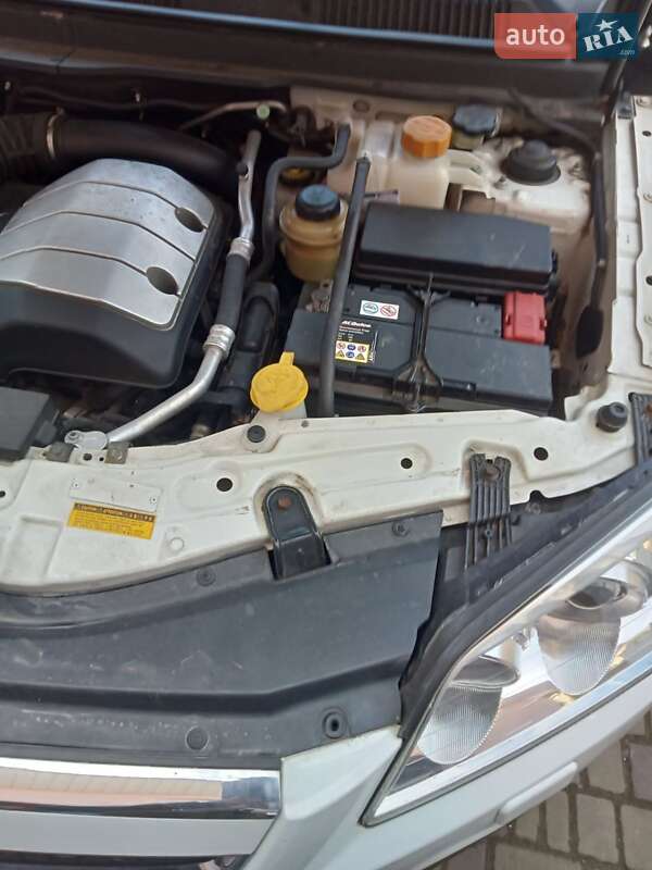 Внедорожник / Кроссовер Chevrolet Captiva 2010 в Луцке