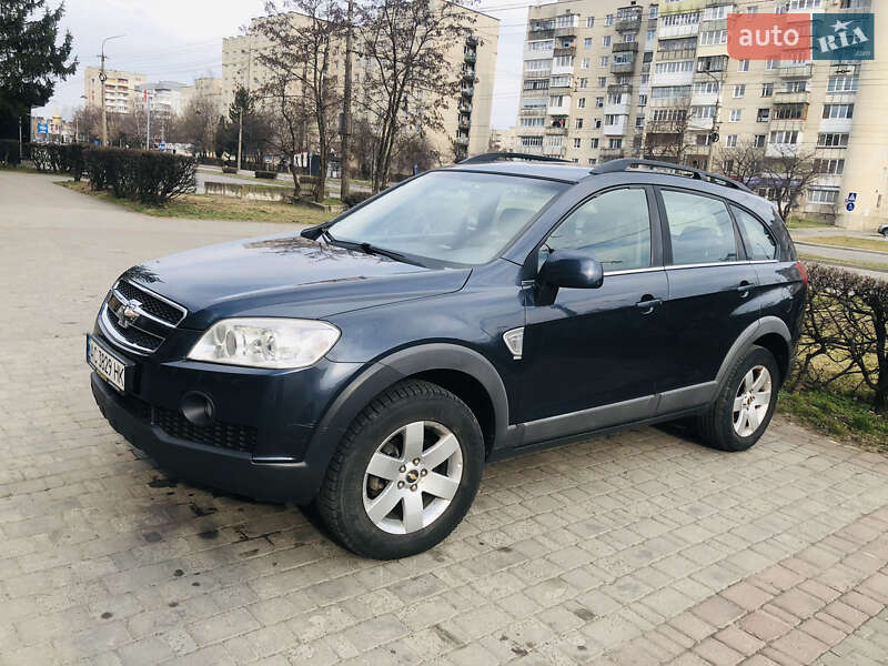 Позашляховик / Кросовер Chevrolet Captiva 2009 в Луцьку