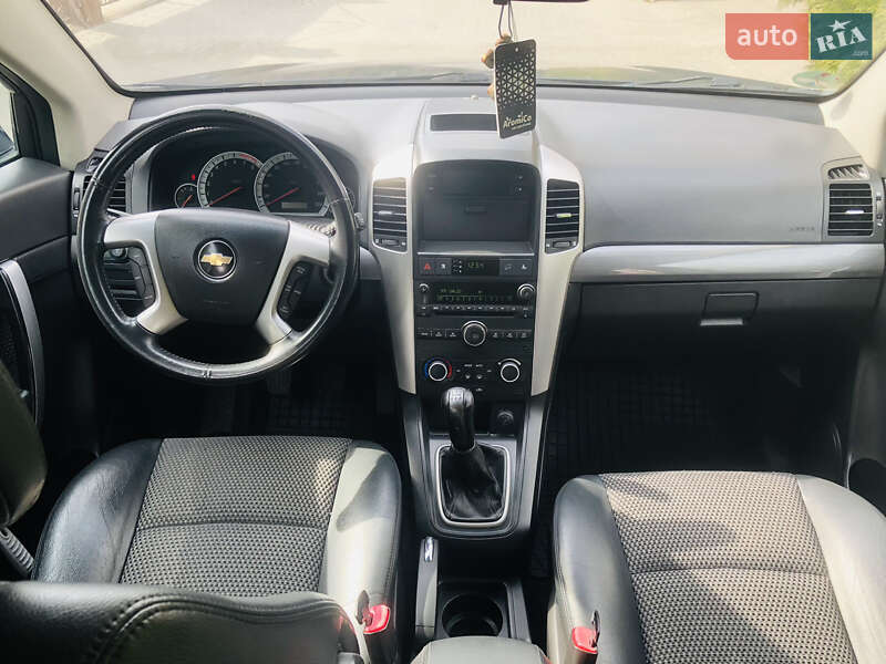 Позашляховик / Кросовер Chevrolet Captiva 2009 в Луцьку