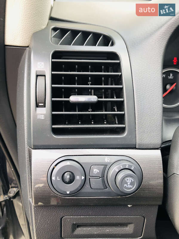 Позашляховик / Кросовер Chevrolet Captiva 2009 в Луцьку