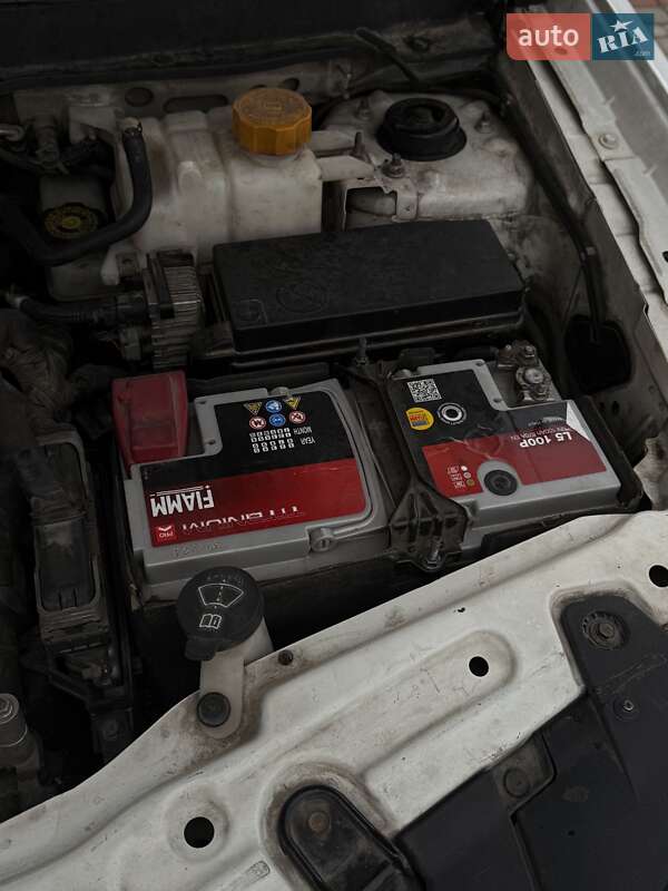 Позашляховик / Кросовер Chevrolet Captiva 2012 в Бориславі