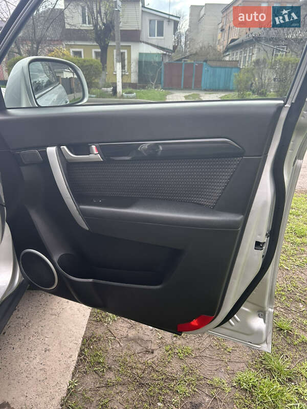 Внедорожник / Кроссовер Chevrolet Captiva 2012 в Черкассах фото 16 Внедорожник / Кроссовер Chevrolet Captiva 2012 в Черкассах