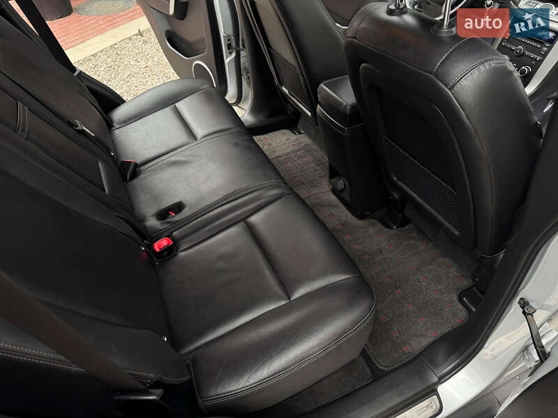 Внедорожник / Кроссовер Chevrolet Captiva 2012 в Одессе