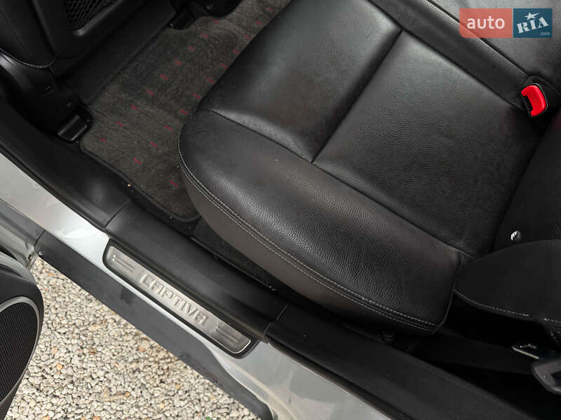 Внедорожник / Кроссовер Chevrolet Captiva 2012 в Одессе