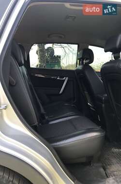 Позашляховик / Кросовер Chevrolet Captiva 2011 в 