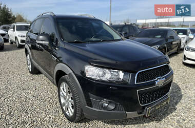 Позашляховик / Кросовер Chevrolet Captiva 2012 в 