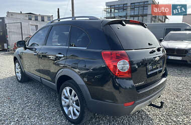 Позашляховик / Кросовер Chevrolet Captiva 2012 в 